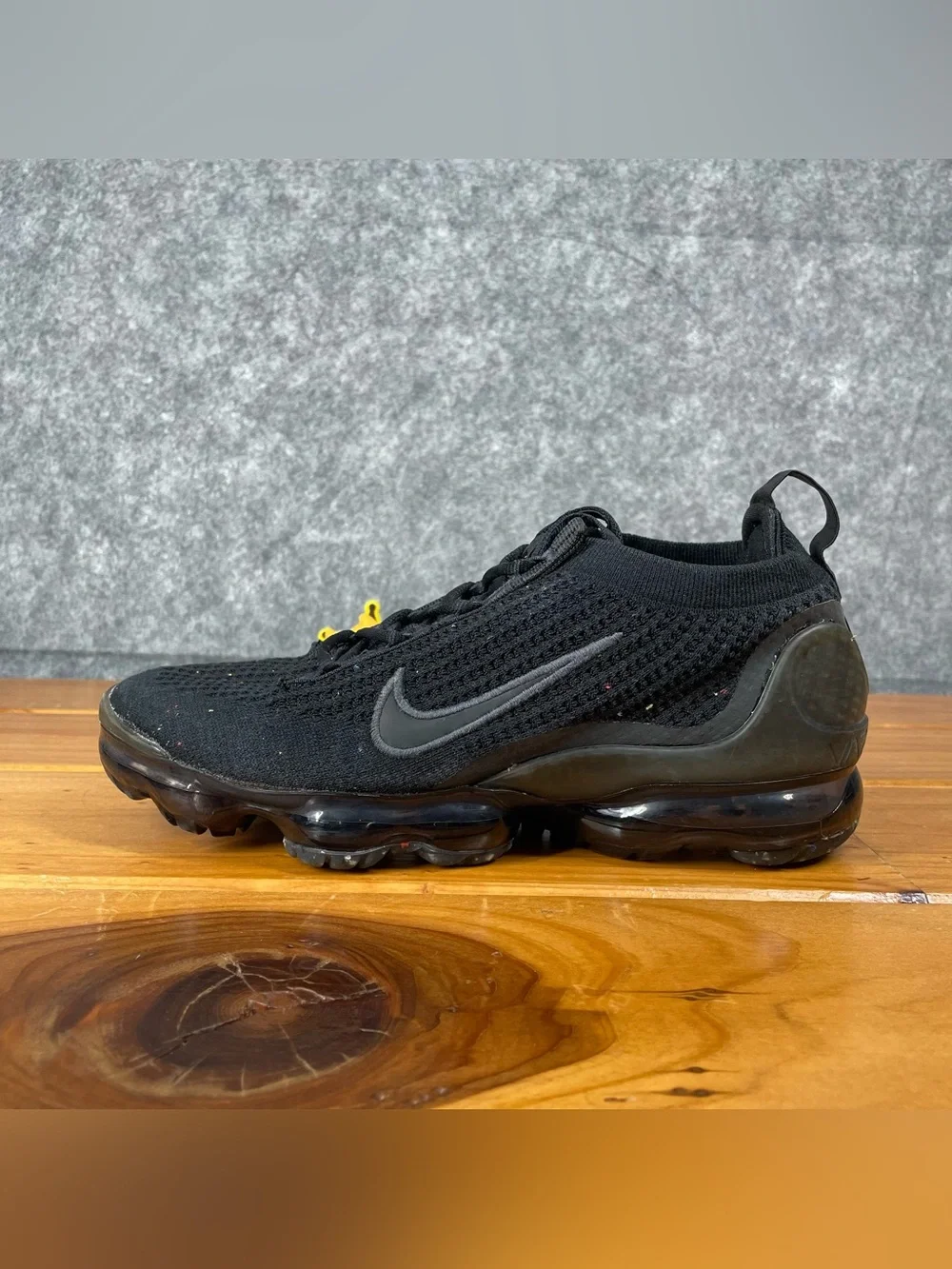 Nike Air VaporMax 2021 Flyknit Mens 7.5 / Womens 9 Black Sneakers DH4084-001